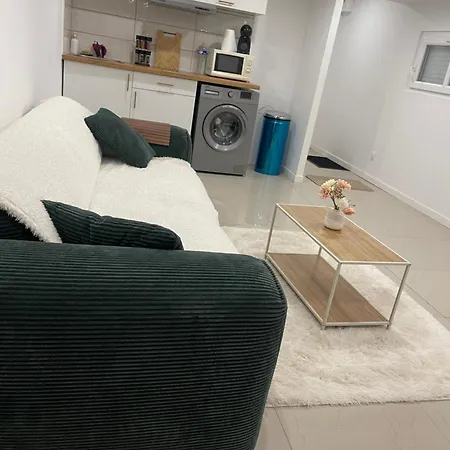 Sublime Entierement Neuf, Luxueuse, Proche De L'aeroport Charles De Gaulle Parc Expo Villepinte Et Paris Apartment *